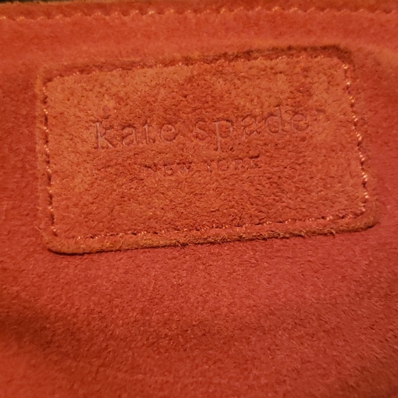 Red suede and patent leather hand bag - Picture 4 of 8